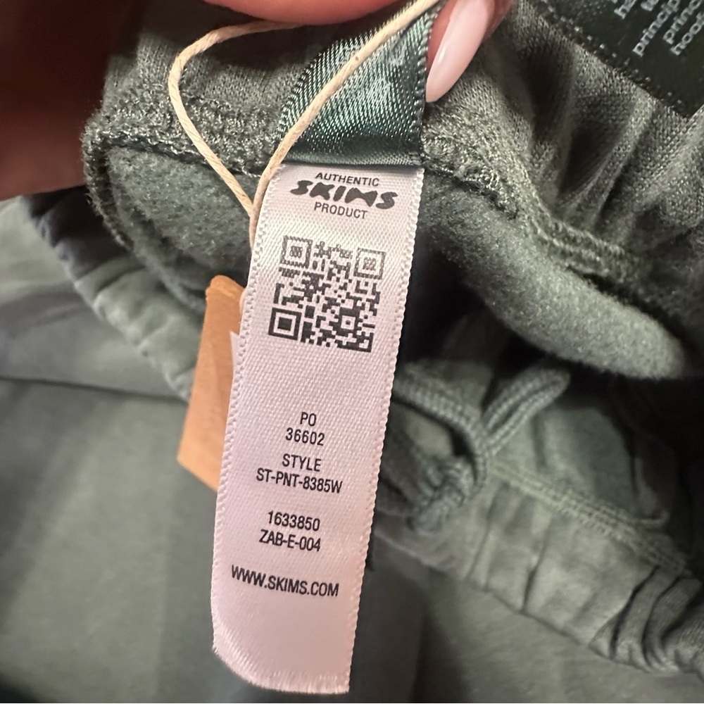 SKIMS Authentic Classic Straight Leg Drawstring Pants in Spruce Green NWT Small - Picture 5 of 7